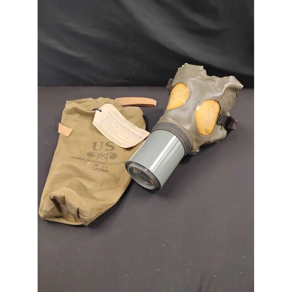 US Non-Combatant M1-1-1 Gas Mask Adult Large w/ Filter & Bag WWII OCD